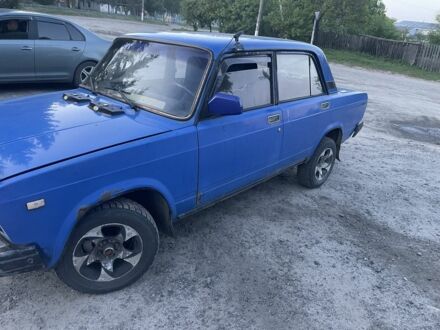ВАЗ 2107 1999 у Гадяче на Automoto.ua Синій ВАЗ 2107, об'ємом двигуна 1.5 л та пробігом 3 тис. км за 544 $, фото 1 на Automoto.ua