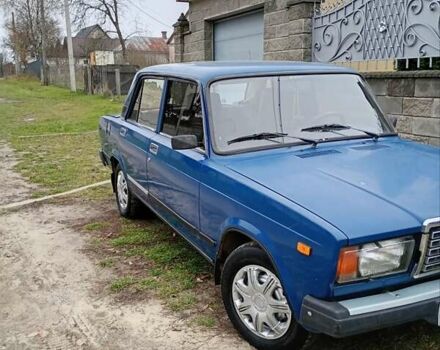 Синий ВАЗ 2107, объемом двигателя 1.5 л и пробегом 100 тыс. км за 1100 $, фото 1 на Automoto.ua