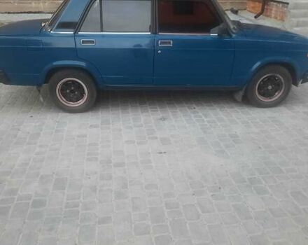 Синий ВАЗ 2107, объемом двигателя 1.45 л и пробегом 37 тыс. км за 900 $, фото 1 на Automoto.ua