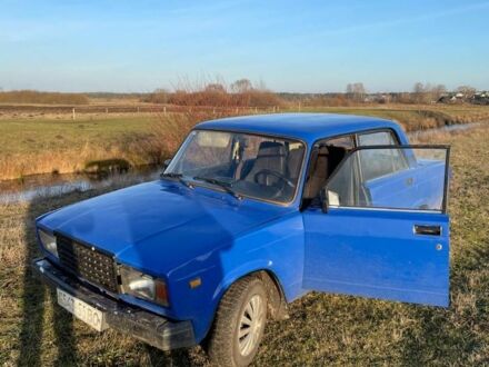 Синий ВАЗ 2107, объемом двигателя 1.3 л и пробегом 150 тыс. км за 720 $, фото 1 на Automoto.ua