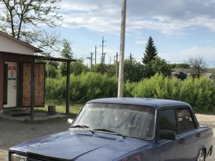 ВАЗ 2107 2002 у Вышгороде на Automoto.ua Синій ВАЗ 2107, об'ємом двигуна 1.6 л та пробігом 200 тис. км за 1000 $, фото 1 на Automoto.ua