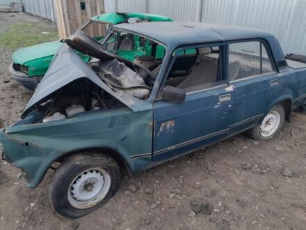 ВАЗ 2107 2003 в Кропивницком (Кировограде) на Automoto.ua Синий ВАЗ 2107, объемом двигателя 0 л и пробегом 77 тыс. км за 250 $, фото 1 на Automoto.ua