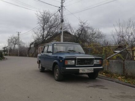 Синий ВАЗ 2107, объемом двигателя 1.5 л и пробегом 300 тыс. км за 618 $, фото 1 на Automoto.ua