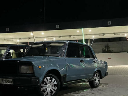 Синий ВАЗ 2107, объемом двигателя 1.5 л и пробегом 100 тыс. км за 400 $, фото 1 на Automoto.ua