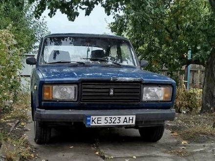 Синий ВАЗ 2107, объемом двигателя 1.45 л и пробегом 350 тыс. км за 1200 $, фото 1 на Automoto.ua