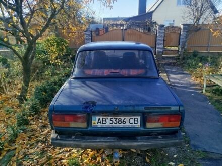 Синий ВАЗ 2107, объемом двигателя 1.5 л и пробегом 200 тыс. км за 600 $, фото 1 на Automoto.ua