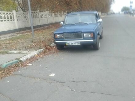 ВАЗ 2107 2004 у Чорноморську (Іллічівську) на Automoto.ua Синій ВАЗ 2107, об'ємом двигуна 0 л та пробігом 80 тис. км за 700 $, фото 1 на Automoto.ua