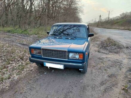 ВАЗ 2107 2004 у Новомосковске на Automoto.ua Синій ВАЗ 2107, об'ємом двигуна 1.5 л та пробігом 97 тис. км за 2000 $, фото 1 на Automoto.ua