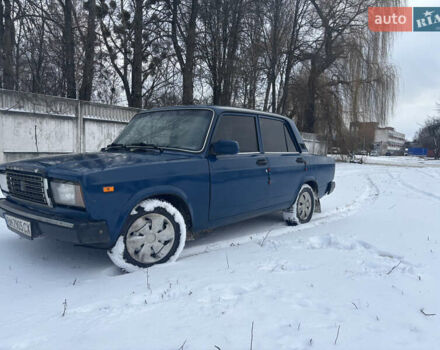Синий ВАЗ 2107, объемом двигателя 1.45 л и пробегом 23 тыс. км за 1400 $, фото 1 на Automoto.ua