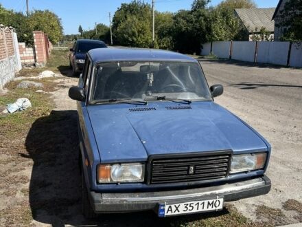 Синий ВАЗ 2107, объемом двигателя 1.5 л и пробегом 180 тыс. км за 1250 $, фото 1 на Automoto.ua