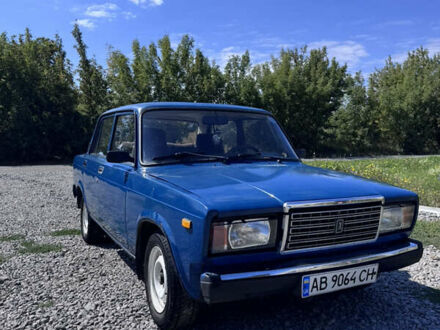 Синий ВАЗ 2107, объемом двигателя 1.5 л и пробегом 200 тыс. км за 800 $, фото 1 на Automoto.ua