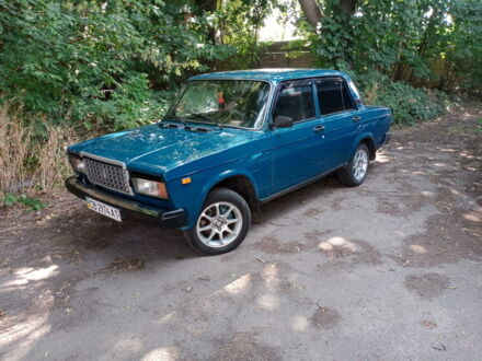Синий ВАЗ 2107, объемом двигателя 1.5 л и пробегом 75 тыс. км за 2100 $, фото 1 на Automoto.ua