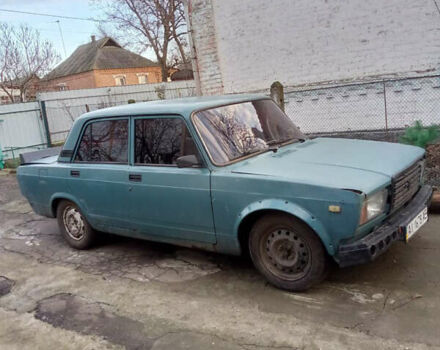 Синий ВАЗ 2107, объемом двигателя 1.7 л и пробегом 250 тыс. км за 700 $, фото 1 на Automoto.ua