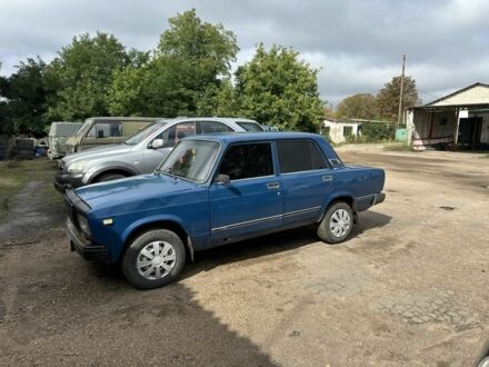 Синий ВАЗ 2107, объемом двигателя 1.5 л и пробегом 200 тыс. км за 803 $, фото 1 на Automoto.ua