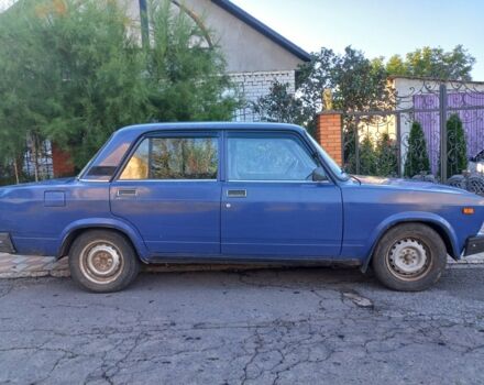 Синий ВАЗ 2107, объемом двигателя 1.5 л и пробегом 635 тыс. км за 1100 $, фото 1 на Automoto.ua