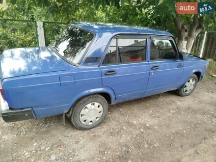 Синий ВАЗ 2107, объемом двигателя 1.45 л и пробегом 300 тыс. км за 1400 $, фото 1 на Automoto.ua