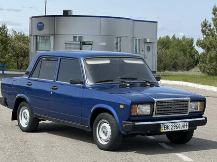 ВАЗ 2107 2006 в Дубровице на Automoto.ua Синий ВАЗ 2107, объемом двигателя 0 л и пробегом 95 тыс. км за 1700 $, фото 1 на Automoto.ua