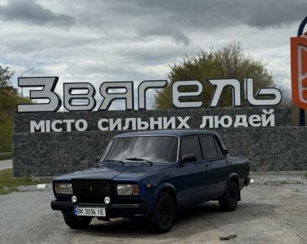 Синий ВАЗ 2107, объемом двигателя 1.5 л и пробегом 200 тыс. км за 1100 $, фото 1 на Automoto.ua