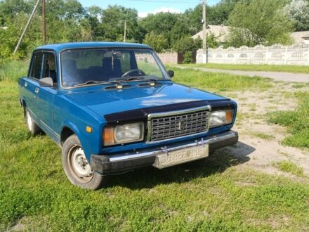 ВАЗ 2107 2008 у Кременчуге на Automoto.ua Синій ВАЗ 2107, об'ємом двигуна 0 л та пробігом 75 тис. км за 1200 $, фото 1 на Automoto.ua