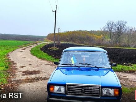Синий ВАЗ 2107, объемом двигателя 1.6 л и пробегом 1280 тыс. км за 1600 $, фото 1 на Automoto.ua