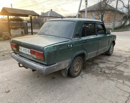 Зеленый ВАЗ 2107, объемом двигателя 1.5 л и пробегом 200 тыс. км за 355 $, фото 3 на Automoto.ua
