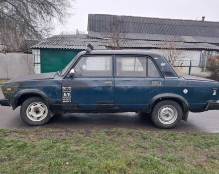 Зеленый ВАЗ 2107, объемом двигателя 1.5 л и пробегом 500 тыс. км за 355 $, фото 1 на Automoto.ua