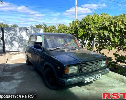 Зеленый ВАЗ 2107, объемом двигателя 1.5 л и пробегом 70 тыс. км за 400 $, фото 4 на Automoto.ua