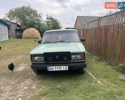 ВАЗ 2107 1989 в Ровно на Automoto.ua Зеленый ВАЗ 2107, объемом двигателя 1.5 л и пробегом 35 тыс. км за 1200 $, фото 4 на Automoto.ua