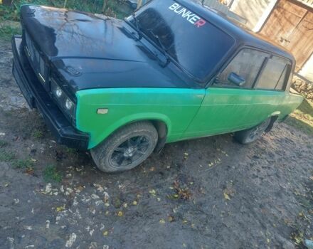 Зеленый ВАЗ 2107, объемом двигателя 1.5 л и пробегом 8 тыс. км за 2100 $, фото 1 на Automoto.ua