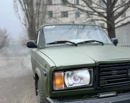 Зелений ВАЗ 2107, об'ємом двигуна 1.5 л та пробігом 130 тис. км за 946 $, фото 2 на Automoto.ua