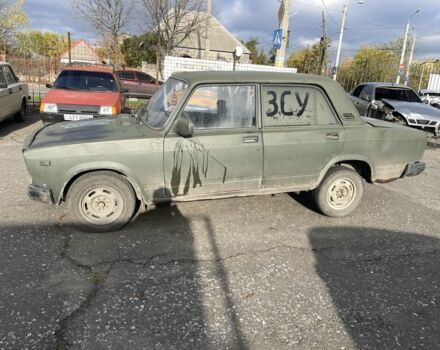 ВАЗ 2107 1995 у Краматорске на Automoto.ua Зелений ВАЗ 2107, об'ємом двигуна 0 л та пробігом 100 тис. км за 358 $, фото 1 на Automoto.ua