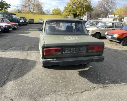 ВАЗ 2107 1995 у Краматорске на Automoto.ua Зелений ВАЗ 2107, об'ємом двигуна 0 л та пробігом 100 тис. км за 358 $, фото 2 на Automoto.ua