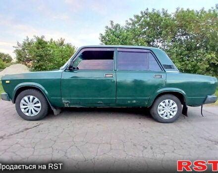 Зеленый ВАЗ 2107, объемом двигателя 1.5 л и пробегом 0 тыс. км за 750 $, фото 4 на Automoto.ua