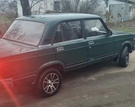 Зеленый ВАЗ 2107, объемом двигателя 1.5 л и пробегом 170 тыс. км за 950 $, фото 2 на Automoto.ua