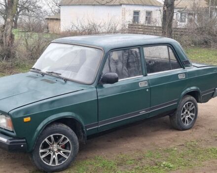 Зеленый ВАЗ 2107, объемом двигателя 1.5 л и пробегом 170 тыс. км за 950 $, фото 4 на Automoto.ua