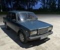Зеленый ВАЗ 2107, объемом двигателя 1.5 л и пробегом 300 тыс. км за 1100 $, фото 1 на Automoto.ua