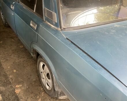 Зеленый ВАЗ 2107, объемом двигателя 1.5 л и пробегом 200 тыс. км за 900 $, фото 2 на Automoto.ua