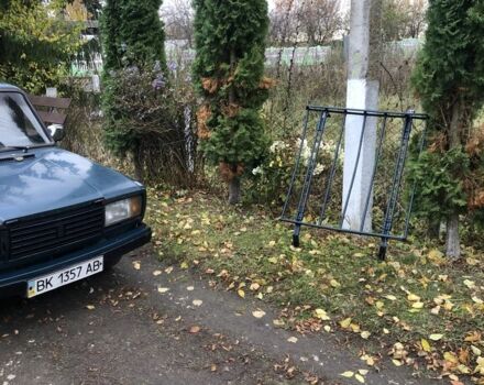 ВАЗ 2107 2002 в Ровно на Automoto.ua Зеленый ВАЗ 2107, объемом двигателя 1.5 л и пробегом 120 тыс. км за 650 $, фото 3 на Automoto.ua