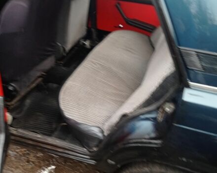 Зеленый ВАЗ 2107, объемом двигателя 1.6 л и пробегом 875 тыс. км за 650 $, фото 3 на Automoto.ua