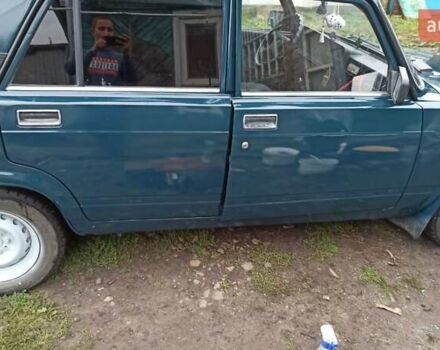 Зеленый ВАЗ 2107, объемом двигателя 1.5 л и пробегом 208 тыс. км за 1300 $, фото 3 на Automoto.ua