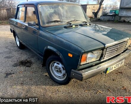 Зеленый ВАЗ 2107, объемом двигателя 1.5 л и пробегом 100 тыс. км за 800 $, фото 4 на Automoto.ua