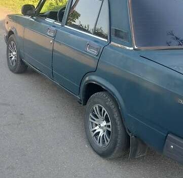 ВАЗ 2107 2004 в Горишние Плавни (Комсомольск) на Automoto.ua Зеленый ВАЗ 2107, объемом двигателя 1.5 л и пробегом 36 тыс. км за 2000 $, фото 5 на Automoto.ua