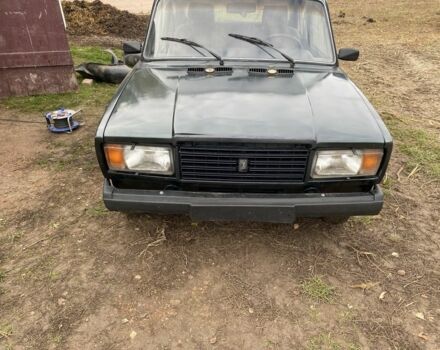 Зеленый ВАЗ 2107, объемом двигателя 1.5 л и пробегом 900 тыс. км за 696 $, фото 5 на Automoto.ua