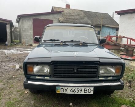 Зеленый ВАЗ 2107, объемом двигателя 1.5 л и пробегом 1000 тыс. км за 700 $, фото 1 на Automoto.ua
