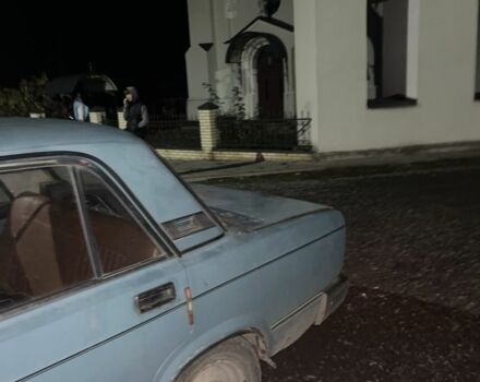 Зеленый ВАЗ 2107, объемом двигателя 1.5 л и пробегом 1000 тыс. км за 405 $, фото 5 на Automoto.ua