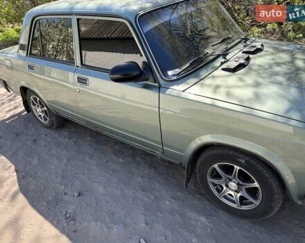 Зелений ВАЗ 2107, об'ємом двигуна 1.5 л та пробігом 80 тис. км за 2000 $, фото 3 на Automoto.ua