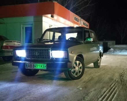 Зелений ВАЗ 2107, об'ємом двигуна 1 л та пробігом 130 тис. км за 2000 $, фото 2 на Automoto.ua