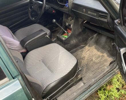 Зеленый ВАЗ 2107, объемом двигателя 1.5 л и пробегом 100 тыс. км за 700 $, фото 1 на Automoto.ua