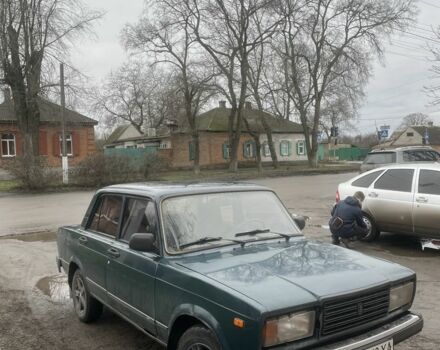 Зеленый ВАЗ 2107, объемом двигателя 1.6 л и пробегом 130 тыс. км за 1000 $, фото 2 на Automoto.ua