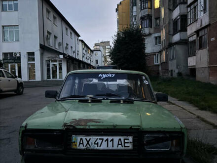 ВАЗ 2107 1983 у Івано-Франківську на Automoto.ua Зелений ВАЗ 2107, об'ємом двигуна 0 л та пробігом 300 тис. км за 450 $, фото 1 на Automoto.ua